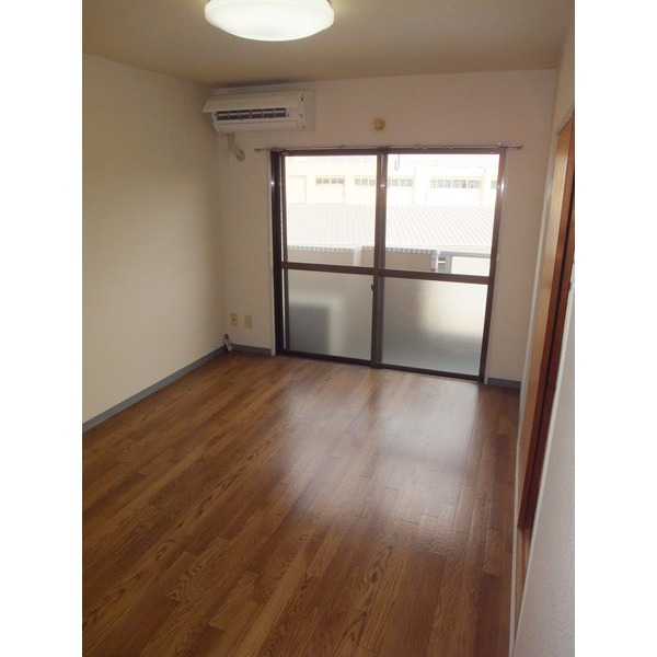 Living and room. illumination ・ Air-conditioned