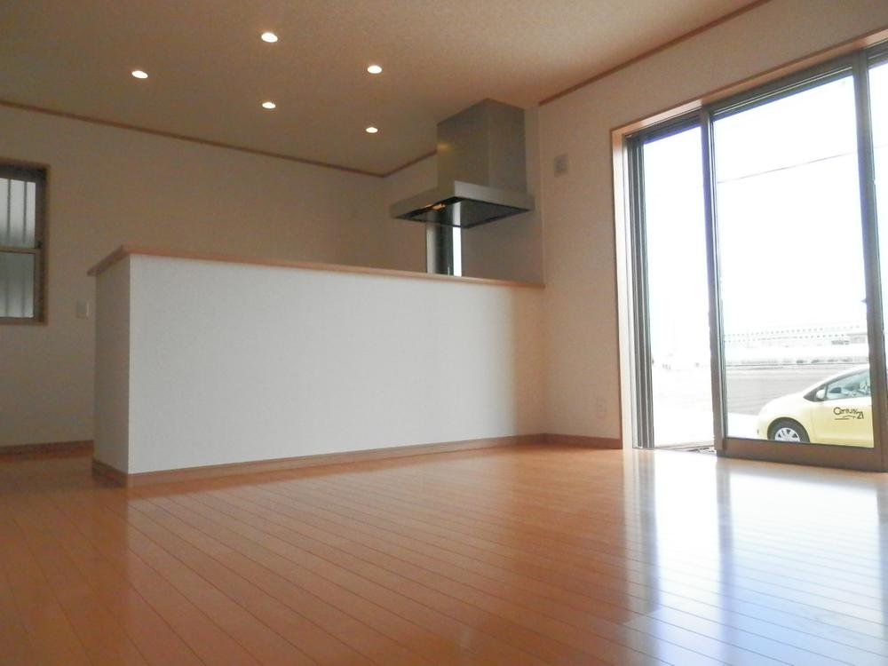 Other. Same specifications living