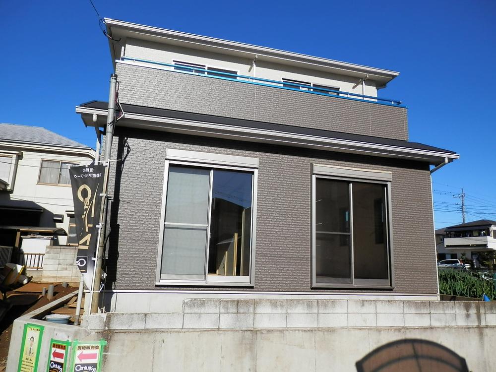 Local appearance photo. Local (12 May 2013) Shooting