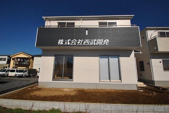 Local appearance photo. Local (12 May 2013) Shooting