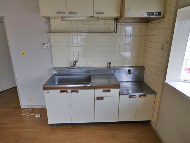 Kitchen. Bay window with the kitchen