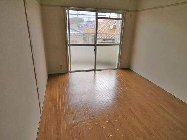 Other room space. Western style room