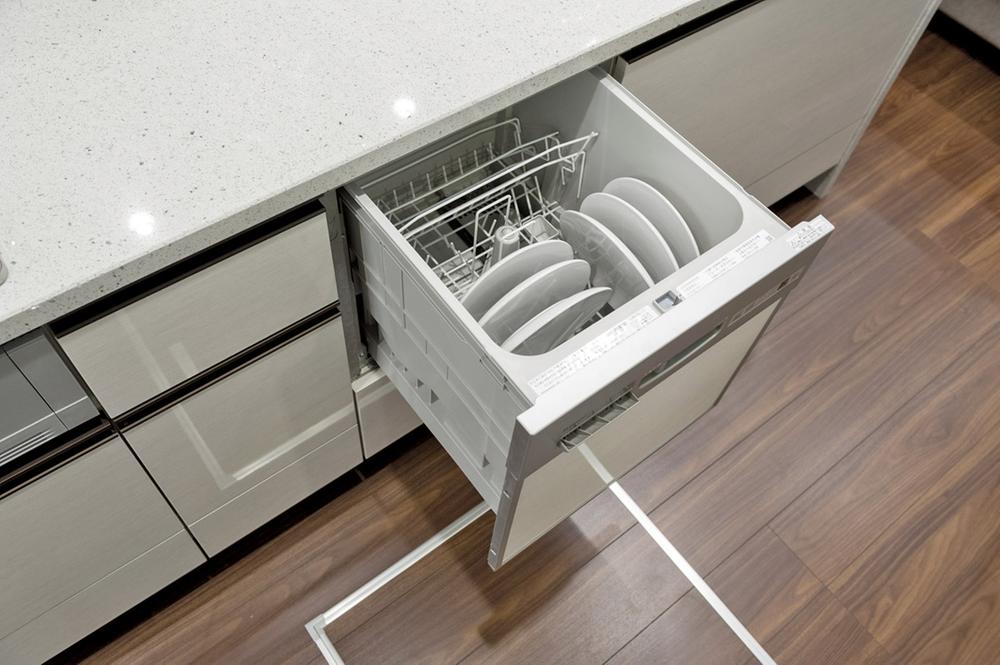 Other Equipment. Hygienic to use to clean, Adopt a built-in type of dish washing and drying machine. It is possible to reduce the labor of housework, I'm happy to be able to comfortably use throughout the year (reference photograph)