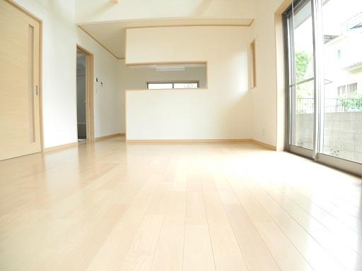 Living. Indoor (12 May 2013) Shooting