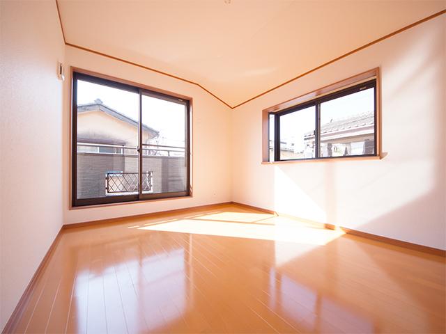 Non-living room. Indoor (12 May 2013) Shooting