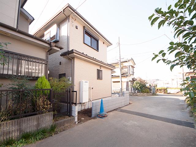 Local appearance photo. Local (12 May 2013) Shooting