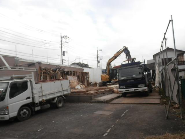 Local appearance photo. Local (10 May 2013) Shooting