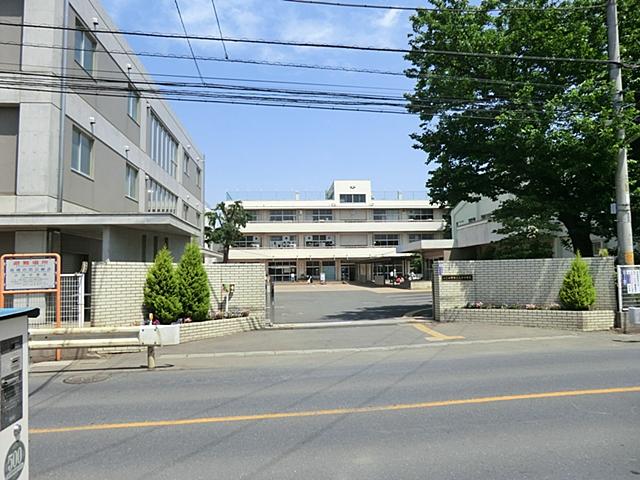 Junior high school. Fujimino 1043m to stand Oi junior high school