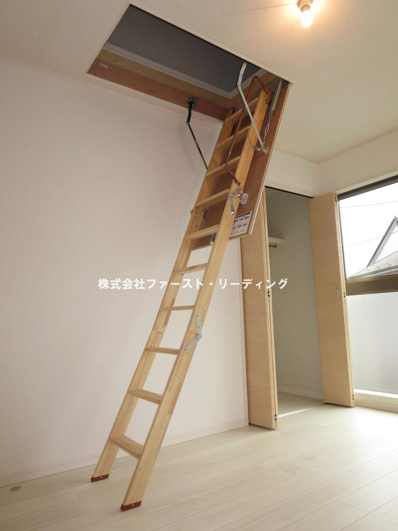 Non-living room. Grenier with a Western-style (same specification equipment)