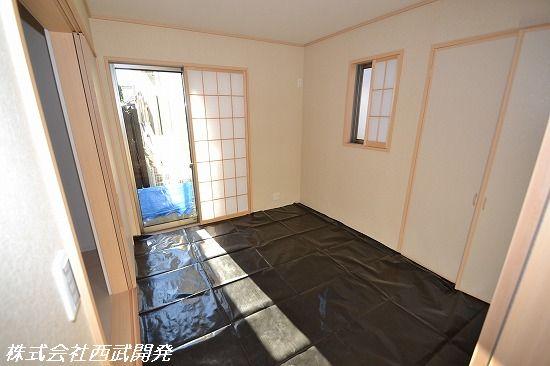 Non-living room. Indoor (12 May 2013) Shooting [Building 2 ・ 1F Japanese-style room] Tatami will have multiplied by the cover so as not to sunburn. 