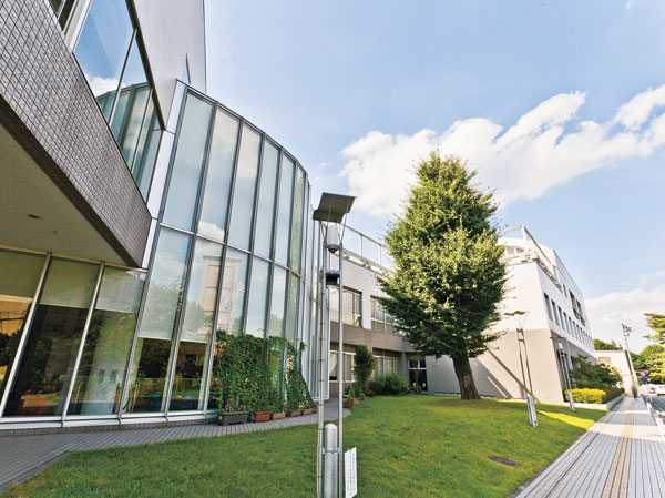 Surrounding environment. Comprehensive Center Fuku Topia (about 480m ・ 6-minute walk)