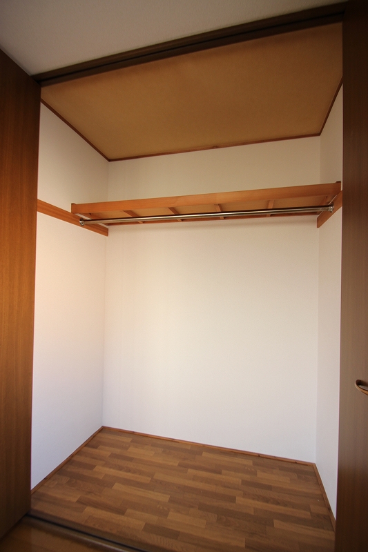 Receipt.  ■ Same apartment It is similar to photo