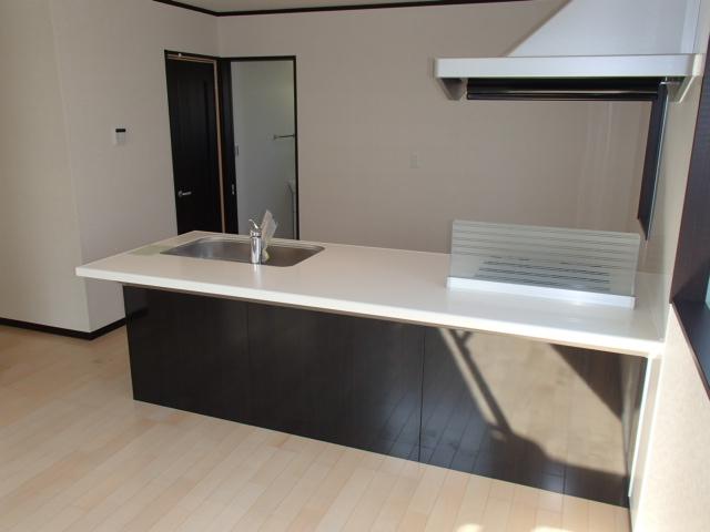 Same specifications photo (kitchen). Same specifications