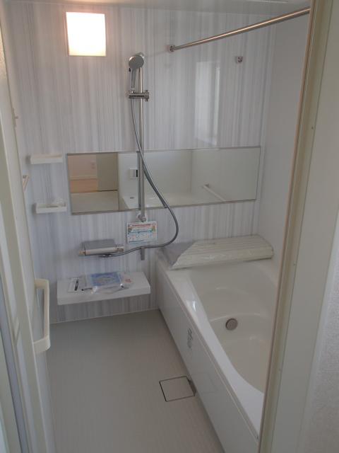 Same specifications photo (bathroom). Same specifications