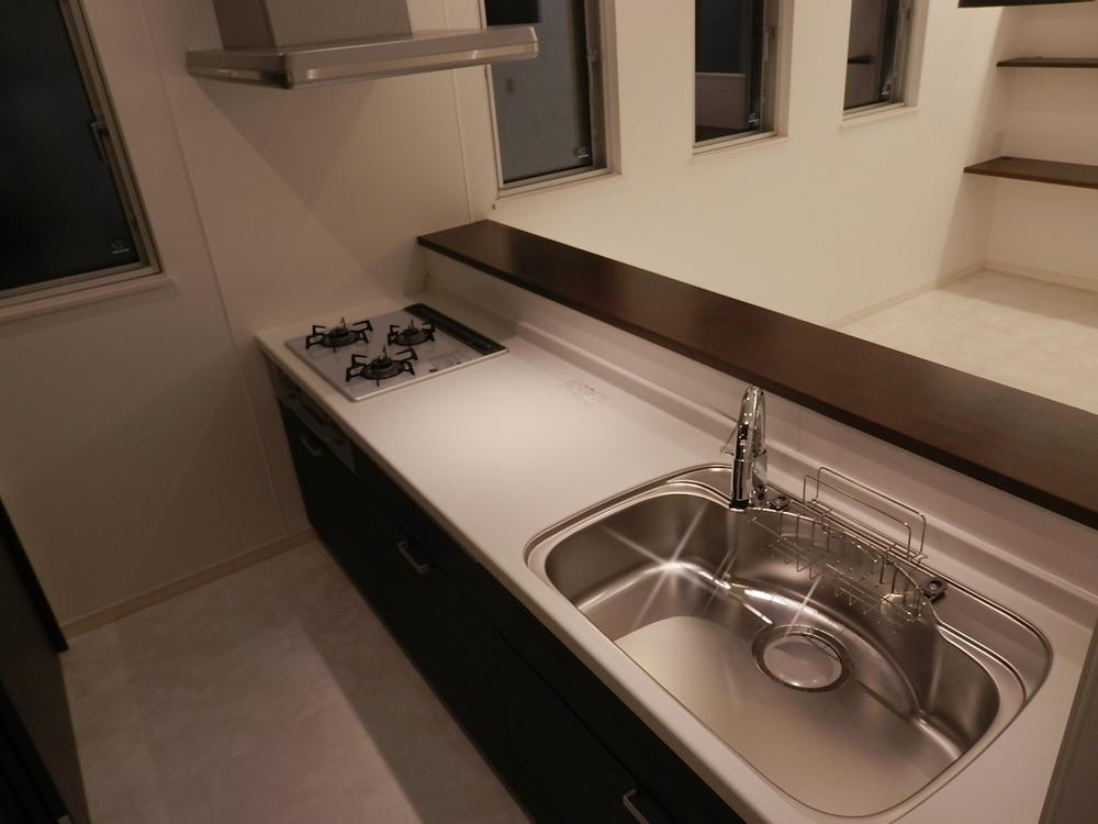 Kitchen. Room (May 2013) Shooting