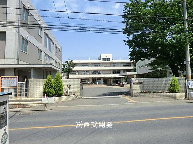 Junior high school. Fujimino 585m to stand Oi junior high school