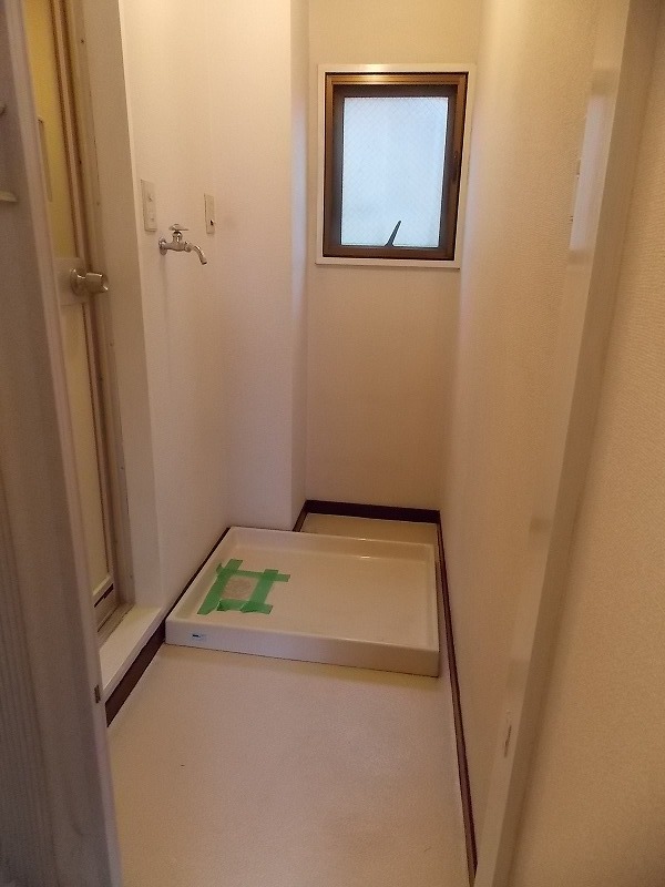 Other Equipment. Dressing room.