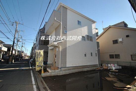 Local appearance photo. Local (12 May 2013) Shooting