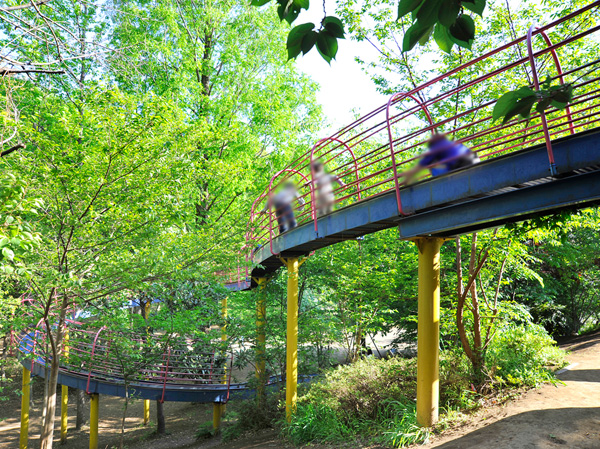 Surrounding environment. Nishinohara Central Park (a 10-minute walk / About 800m ※ Park Front) (a 15-minute walk / About 1200m ※ Bright Court)