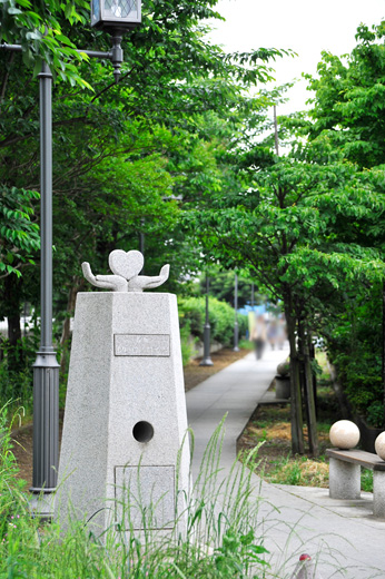 Surrounding environment. Morino promenade (a 12-minute walk / About 950m ※ Park Front) (a 15-minute walk / About 1200m ※ Bright Court)