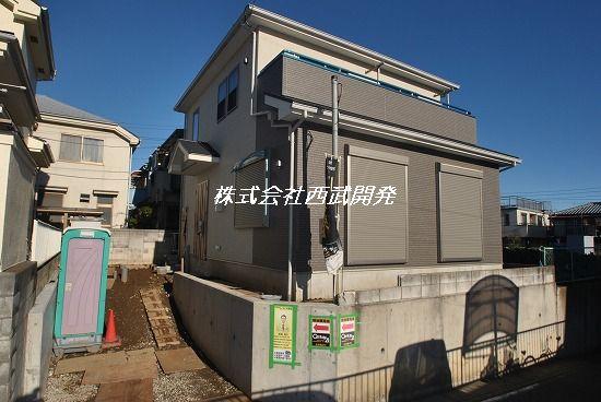 Local appearance photo. Local (12 May 2013) Shooting