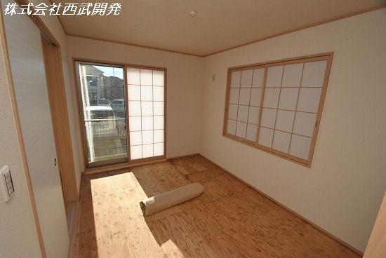 Non-living room. Local (12 May 2013) Shooting