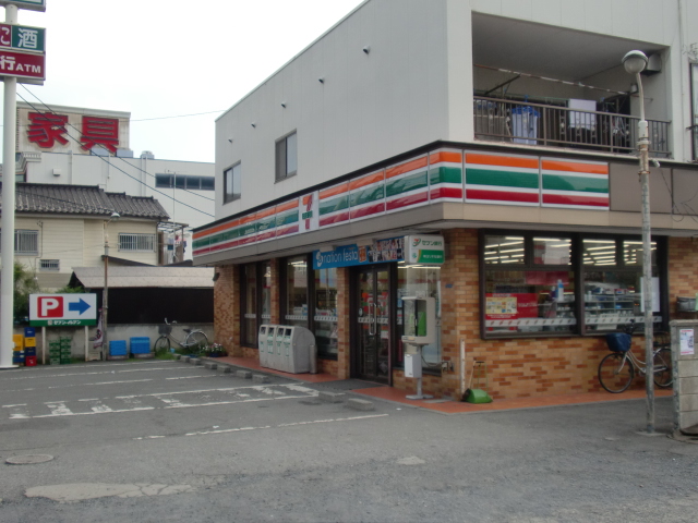 Convenience store. Seven-Eleven Kamifukuoka Fujimi street store up to (convenience store) 820m