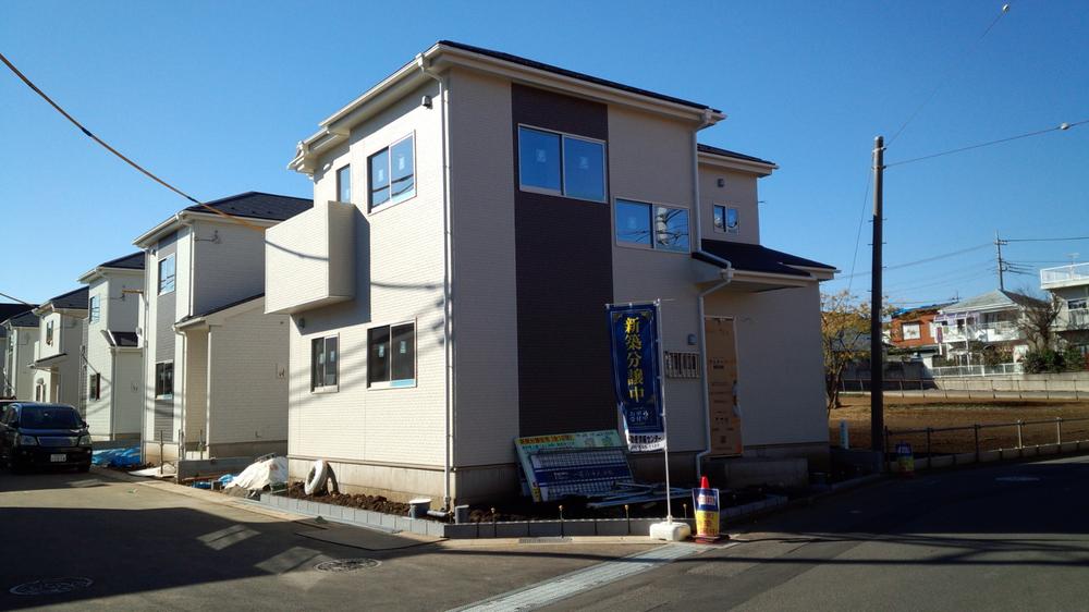 Local appearance photo. Local (12 May 2013) Shooting (1 Building)