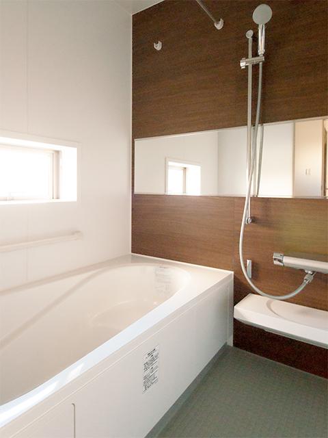 Bathroom. Indoor (11 May 2013) Shooting