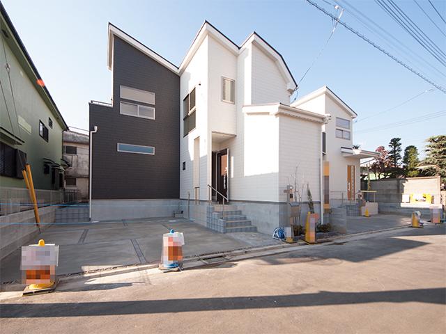 Local photos, including front road. Local (12 May 2013) Shooting