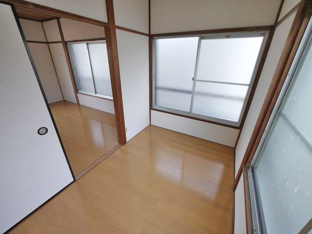 Other room space. 2 Kaiyoshitsu