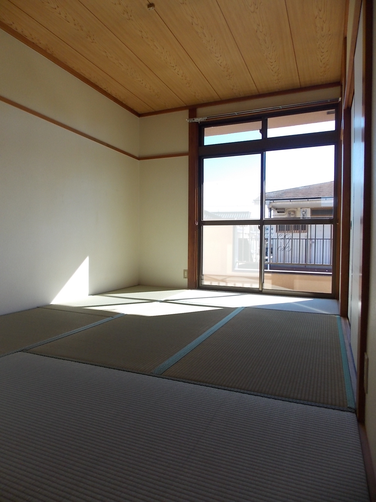Other room space. Japanese-style room 6 quires.