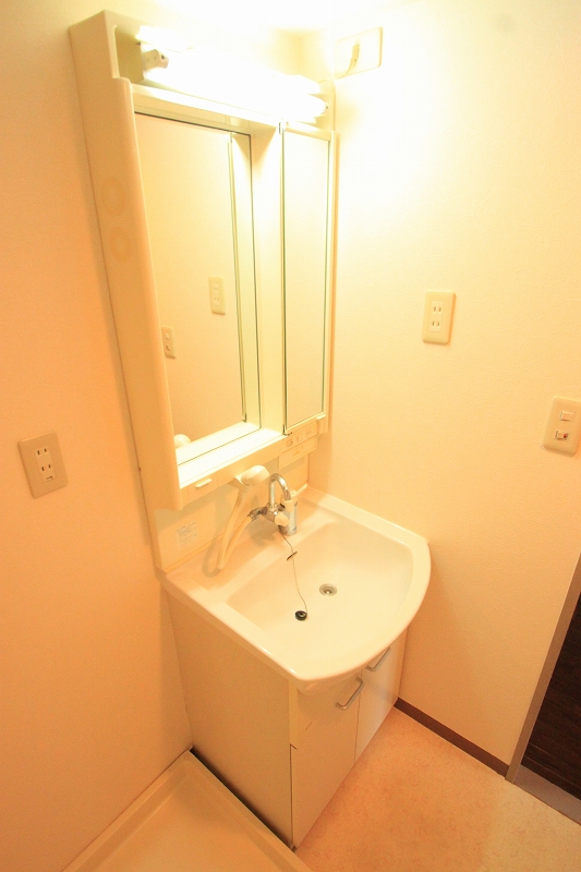 Washroom. ☆ The same type Indoor photo