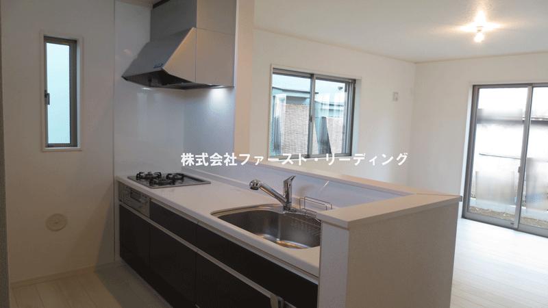 Non-living room.  [Building 2] Luxury kitchen ・ Also Katazuki clean sink around because it is equipped with a water purifier! (December 16, 2013) Shooting