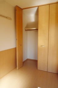 Living and room. It is housed with depth.