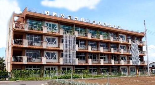 Primary school. Kamekubo until elementary school 950m