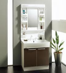 Wash basin, toilet. Slowly to a busy time of the morning With a shower so that can get dressed We offer vanity.