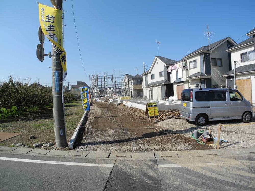 Local appearance photo. Local (11 May 2013) Shooting