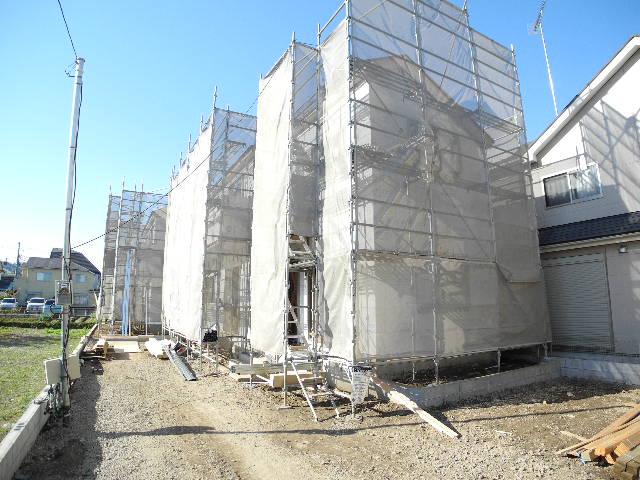 Local appearance photo. Local (11 May 2013) Shooting