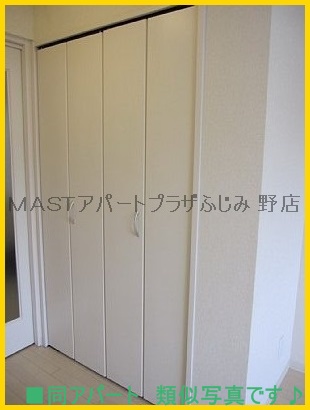 Receipt. ■ It is similar photos of the same construction company construction