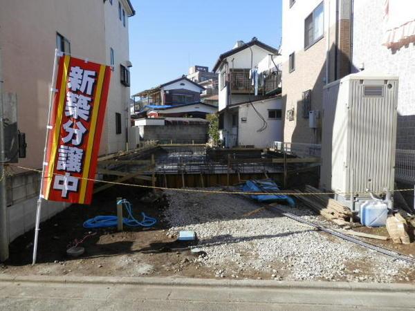 Local appearance photo. Local (11 May 2013) Shooting