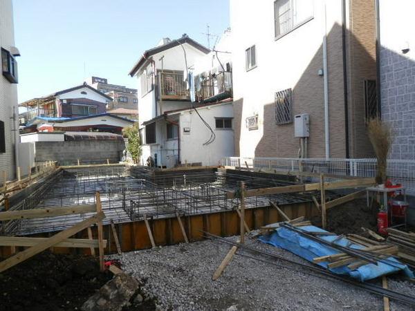 Local appearance photo. Local (11 May 2013) Shooting