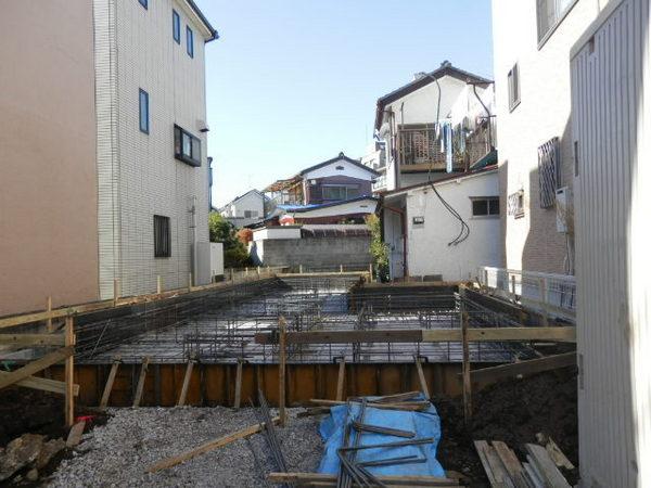 Local appearance photo. Local (11 May 2013) Shooting