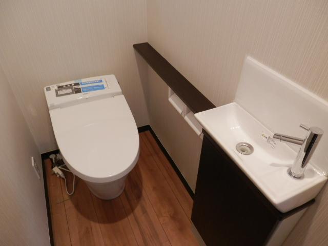 Same specifications photos (Other introspection). Same specifications