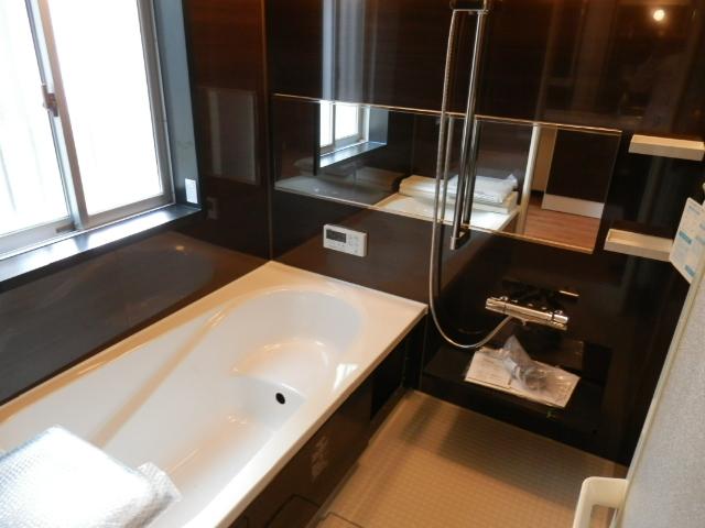 Same specifications photo (bathroom). Same specifications