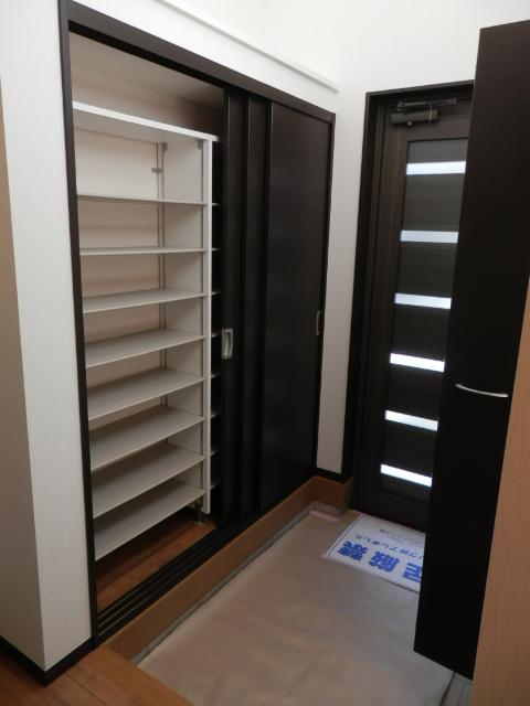 Same specifications photos (Other introspection). Same specifications