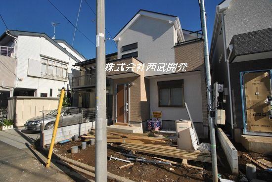 Local appearance photo. Local (12 May 2013) Shooting