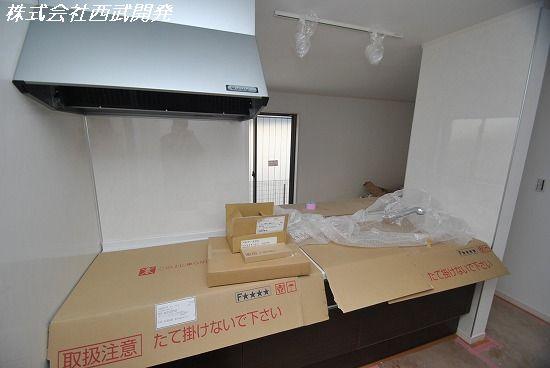 Kitchen. Indoor (12 May 2013) Shooting [Building 2] 