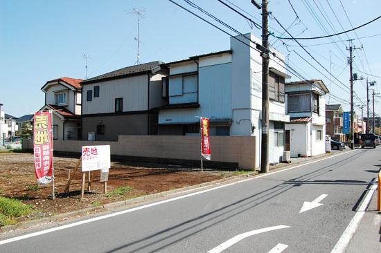 Local photos, including front road. Local (April 2013) Shooting