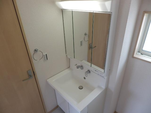 Same specifications photos (Other introspection). (1 Building) same specification